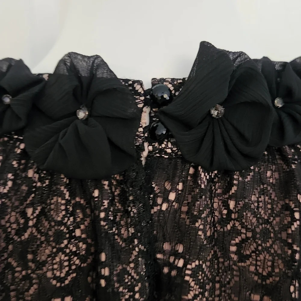 Willi Smith Floral Black Top - Picture 10 of 12